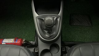 Used 2022 Hyundai Grand i10 Nios Magna 1.2 Kappa VTVT CNG Petrol+cng Manual interior GEAR  KNOB VIEW