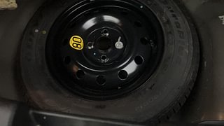 Used 2015 Maruti Suzuki Swift [2011-2017] ZXi Petrol Manual tyres SPARE TYRE VIEW