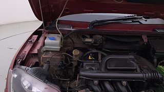 Used 2016 Renault Kwid [2015-2019] RXT Petrol Manual engine ENGINE RIGHT SIDE HINGE & APRON VIEW