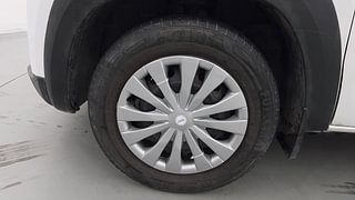 Used 2021 renault Kwid 1.0 RXT Opt Petrol Manual tyres LEFT FRONT TYRE RIM VIEW