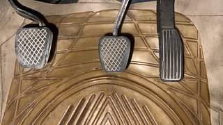 Used 2015 Honda City [2014-2017] VX Petrol Manual interior PEDALS VIEW
