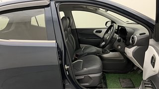 Used 2022 Hyundai Grand i10 Nios Magna 1.2 Kappa VTVT CNG Petrol+cng Manual interior RIGHT SIDE FRONT DOOR CABIN VIEW