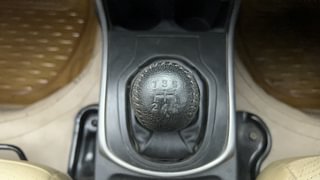 Used 2015 Honda City [2014-2017] VX Petrol Manual interior GEAR  KNOB VIEW