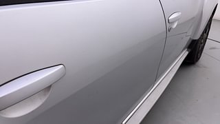 Used 2016 Renault Duster [2015-2019] 110 PS RXZ 4X2 AMT Diesel Automatic dents MINOR DENT