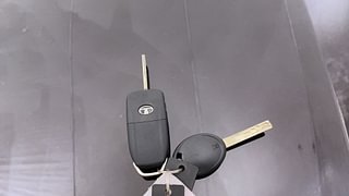 Used 2022 Tata Tiago XZA+ AMT Petrol Automatic extra CAR KEY VIEW