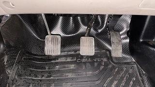 Used 2019 Hyundai New Santro 1.1 Sportz MT Petrol Manual interior PEDALS VIEW