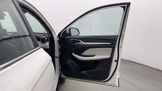 Used 2023 MG Motors Astor Sharp EX 1.5 MT Petrol Manual interior RIGHT FRONT DOOR OPEN VIEW