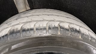 Used 2018 Maruti Suzuki Vitara Brezza [2016-2020] ZDi Plus Diesel Manual tyres RIGHT REAR TYRE TREAD VIEW