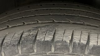 Used 2016 Hyundai Elite i20 [2014-2018] Asta 1.2 Petrol Manual tyres LEFT REAR TYRE TREAD VIEW