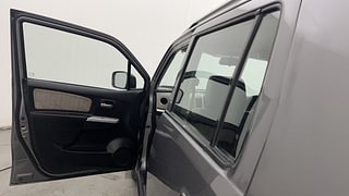 Used 2014 Maruti Suzuki Wagon R 1.0 [2010-2019] VXi Petrol Manual interior LEFT FRONT DOOR OPEN VIEW