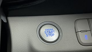 Used 2022 Hyundai Venue SX (O) 1.0 Turbo iMT Petrol Manual top_features Keyless start