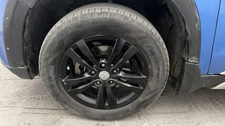 Used 2017 maruti-suzuki Vitara Brezza ZDI PLUS Dual Tone Diesel Manual tyres LEFT FRONT TYRE RIM VIEW