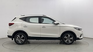 Used 2023 MG Motors Astor Sharp EX 1.5 MT Petrol Manual exterior RIGHT SIDE VIEW