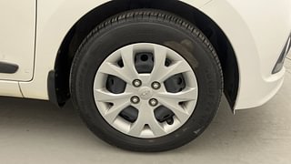 Used 2016 Hyundai Grand i10 Sportz 1.2 Kappa VTVT Petrol Manual tyres RIGHT FRONT TYRE RIM VIEW