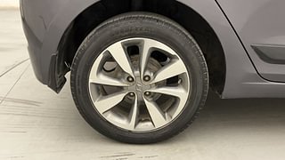 Used 2016 Hyundai Elite i20 [2014-2018] Asta 1.2 Petrol Manual tyres RIGHT REAR TYRE RIM VIEW