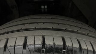 Used 2017 maruti-suzuki Vitara Brezza ZDI PLUS Dual Tone Diesel Manual tyres RIGHT FRONT TYRE TREAD VIEW