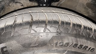 Used 2014 Hyundai Verna [2011-2015] Fluidic 1.6 CRDi SX AT Diesel Automatic tyres LEFT FRONT TYRE TREAD VIEW