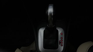 Used 2017 Volkswagen Ameo [2017-2020] Highline Plus 1.5L AT (D) Diesel Automatic interior GEAR  KNOB VIEW