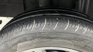 Used 2020 Renault Triber RXZ AMT Petrol Automatic tyres RIGHT REAR TYRE TREAD VIEW