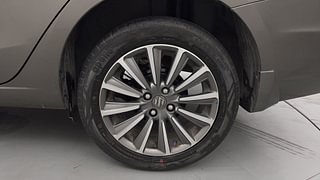 Used 2019 Maruti Suzuki Ciaz Alpha AT Petrol Petrol Automatic tyres LEFT REAR TYRE RIM VIEW