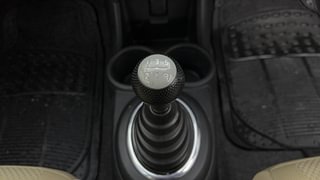 Used 2012 Honda Brio [2011-2016] S MT Petrol Manual interior GEAR  KNOB VIEW