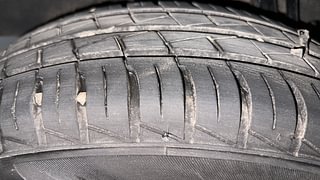 Used 2023 Renault Kwid Climber AMT 1.0L SCe Petrol Automatic tyres RIGHT REAR TYRE TREAD VIEW