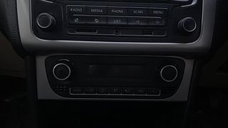 Used 2015 Volkswagen Polo [2014-2020] Highline 1.5 (D) Diesel Manual top_features Air quality control/filter