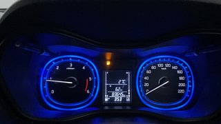 Used 2018 Maruti Suzuki Vitara Brezza [2016-2020] ZDi Plus Diesel Manual interior CLUSTERMETER VIEW