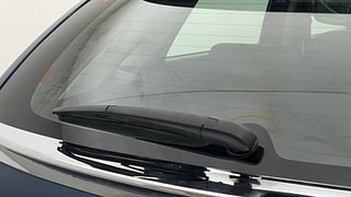 Used 2017 Maruti Suzuki Baleno [2015-2019] Zeta Petrol Petrol Manual top_features Rear wiper