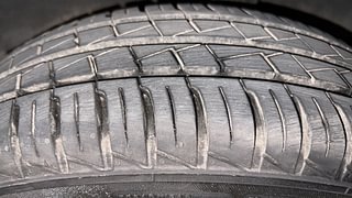 Used 2023 Renault Kwid Climber AMT 1.0L SCe Petrol Automatic tyres LEFT REAR TYRE TREAD VIEW