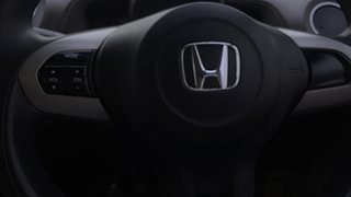 Used 2013 Honda Brio [2011-2016] S MT Petrol Manual top_features Steering mounted controls