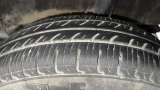 Used 2018 Renault Kwid [2015-2019] RXT Petrol Manual tyres LEFT REAR TYRE TREAD VIEW