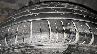 Used 2022 Hyundai Venue SX (O) 1.0 Turbo iMT Petrol Manual tyres RIGHT REAR TYRE TREAD VIEW