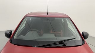Used 2018 Renault Kwid [2015-2019] RXT Petrol Manual exterior FRONT WINDSHIELD VIEW