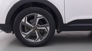 Used 2018 Hyundai Creta [2018-2020] 1.6 SX AT Diesel Automatic tyres LEFT FRONT TYRE RIM VIEW