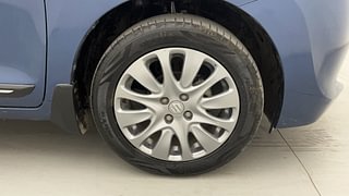 Used 2017 Maruti Suzuki Baleno [2015-2019] Zeta Petrol Petrol Manual tyres RIGHT FRONT TYRE RIM VIEW
