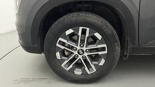 Used 2022 Hyundai Venue SX (O) 1.0 Turbo iMT Petrol Manual tyres LEFT FRONT TYRE RIM VIEW