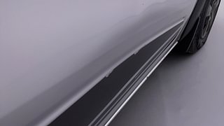 Used 2020 Renault Kwid [2015-2019] 1.0 RXT AMT Opt Petrol Automatic dents MINOR DENT