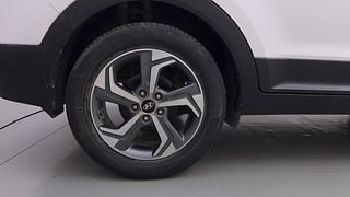 Used 2018 Hyundai Creta [2018-2020] 1.6 SX AT Diesel Automatic tyres RIGHT REAR TYRE RIM VIEW