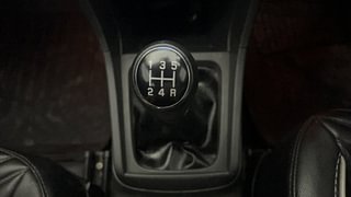 Used 2017 maruti-suzuki Vitara Brezza ZDI PLUS Dual Tone Diesel Manual interior GEAR  KNOB VIEW