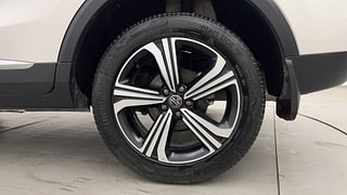 Used 2023 MG Motors Astor Sharp EX 1.5 MT Petrol Manual tyres LEFT REAR TYRE RIM VIEW