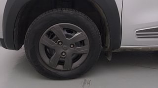 Used 2020 Renault Kwid [2015-2019] 1.0 RXT AMT Opt Petrol Automatic tyres LEFT FRONT TYRE RIM VIEW