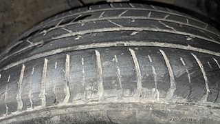 Used 2022 Hyundai Venue SX (O) 1.0 Turbo iMT Petrol Manual tyres RIGHT FRONT TYRE TREAD VIEW