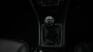 Used 2018 Maruti Suzuki Vitara Brezza [2016-2020] ZDi Plus Diesel Manual interior GEAR  KNOB VIEW