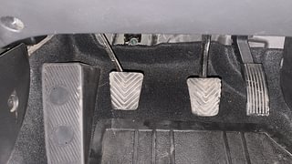 Used 2015 Hyundai Elite i20 [2014-2018] Asta 1.2 Petrol Manual interior PEDALS VIEW