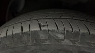 Used 2017 Hyundai Grand i10 [2017-2020] Sportz (O) 1.2 kappa VTVT Petrol Manual tyres LEFT FRONT TYRE TREAD VIEW
