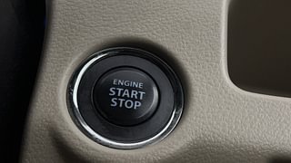 Used 2019 Maruti Suzuki Ciaz Alpha AT Petrol Petrol Automatic top_features Keyless start
