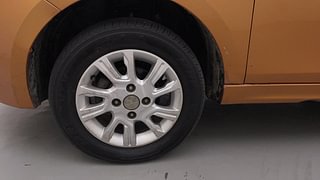 Used 2017 Tata Tiago [2016-2020] Revotron XZA AMT Petrol Automatic tyres LEFT FRONT TYRE RIM VIEW
