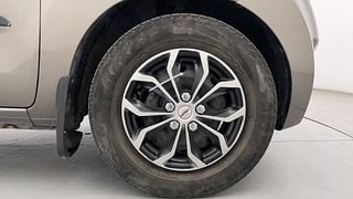 Used 2019 Datsun Redi-GO [2015-2019] S 1.0 Petrol Manual tyres RIGHT FRONT TYRE RIM VIEW