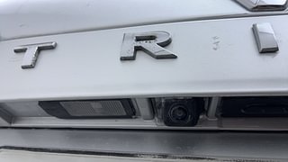 Used 2021 Renault Triber RXZ Petrol Manual top_features Rear camera